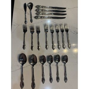 20 Pieces Oneida OCO‎ Wordsworth USA Flowers Scrolls 4- Modern Hollow